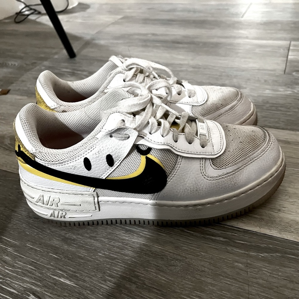 Cool old Nikes with smiley face